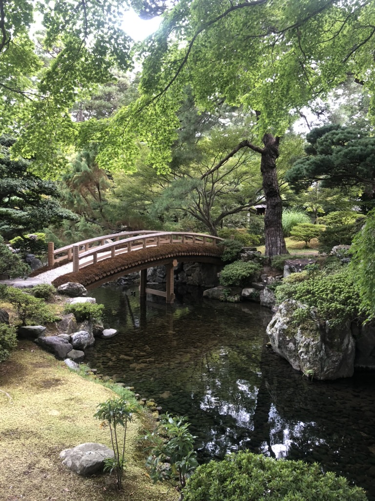 Thule Aion 28L decision